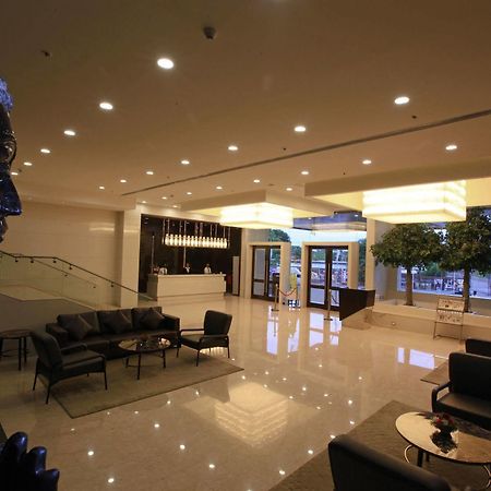 Goutham Grand Hotel - Tenali Vijayawāda Exteriér fotografie