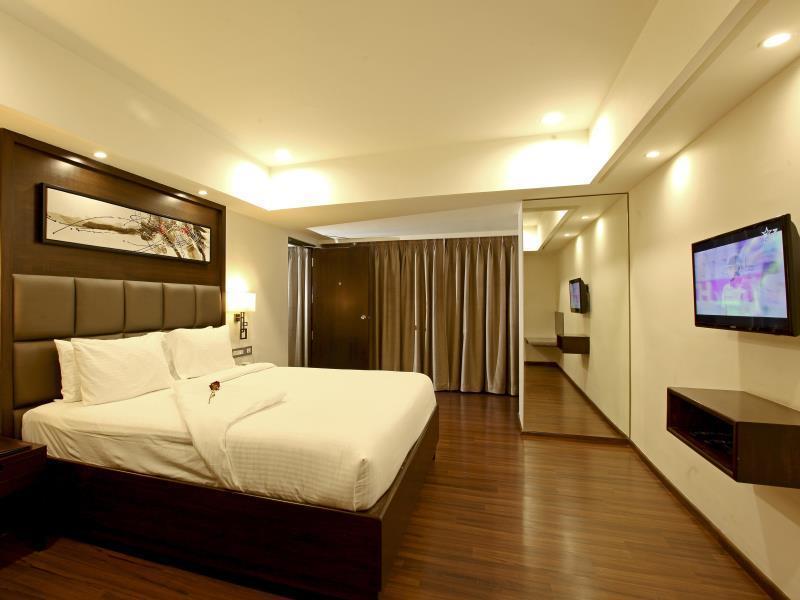 Goutham Grand Hotel - Tenali Vijayawāda Exteriér fotografie