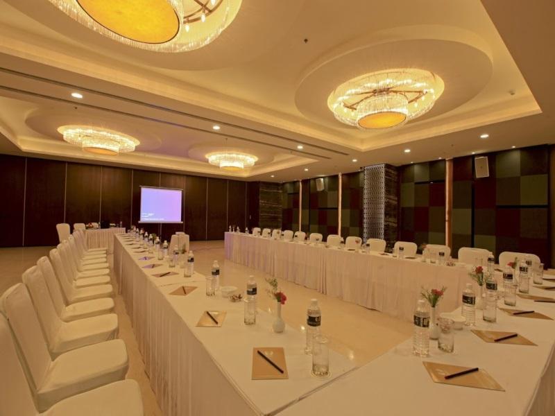 Goutham Grand Hotel - Tenali Vijayawāda Exteriér fotografie