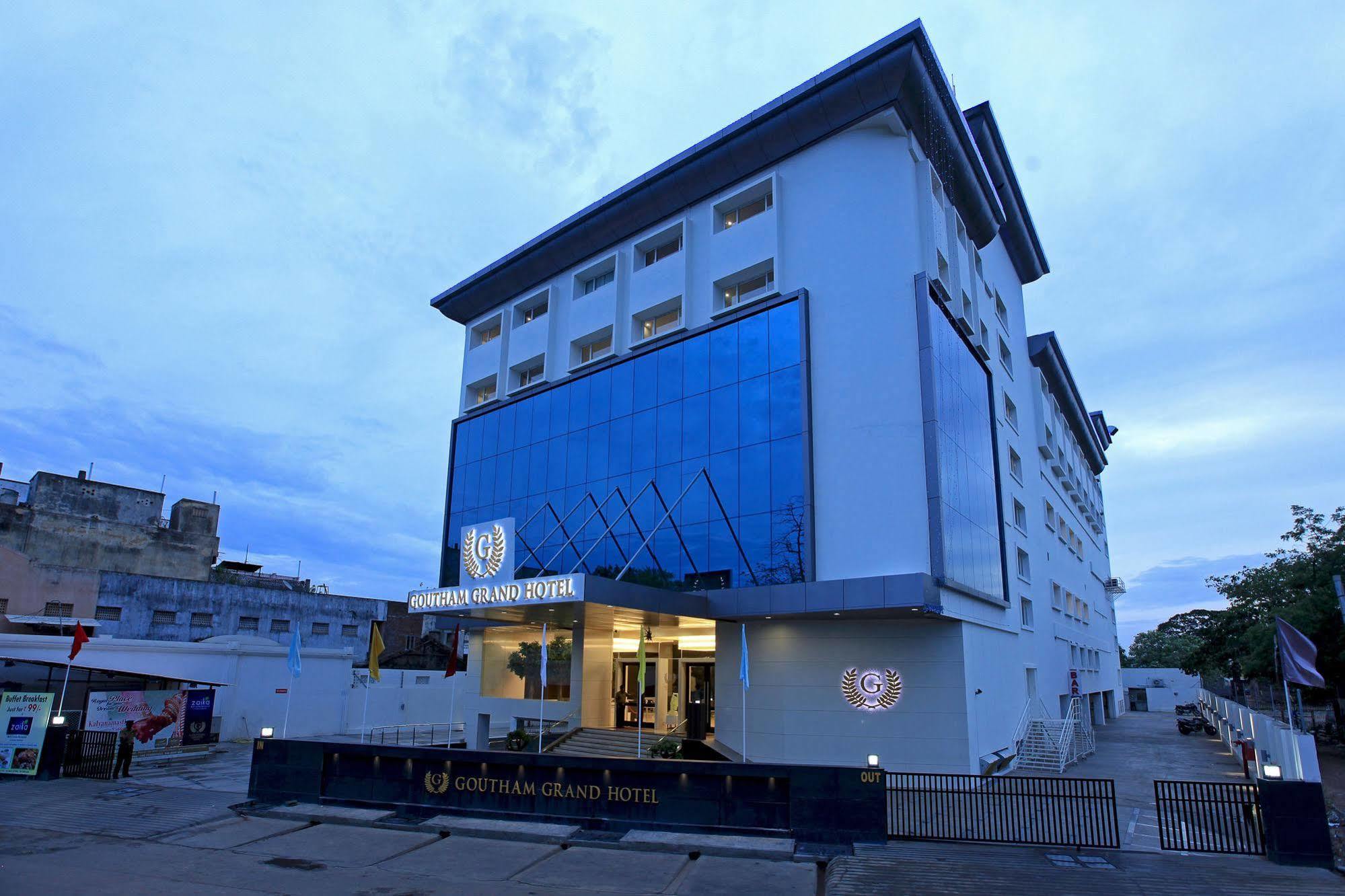 Goutham Grand Hotel - Tenali Vijayawāda Exteriér fotografie