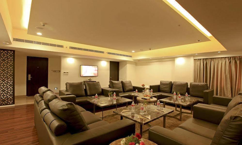 Goutham Grand Hotel - Tenali Vijayawāda Exteriér fotografie
